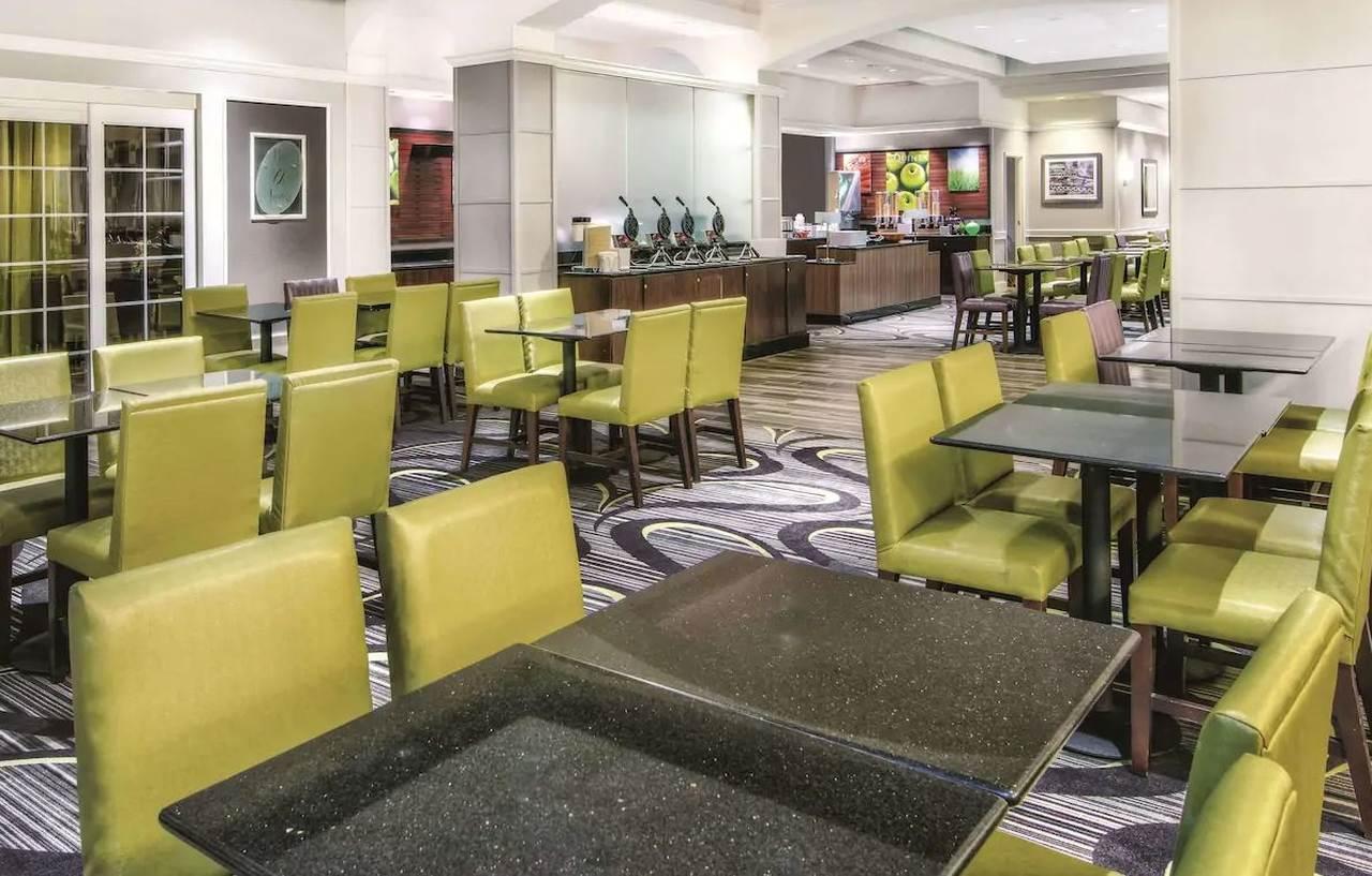 La Quinta Inn & Suites By Wyndham San Antonio Riverwalk Εξωτερικό φωτογραφία