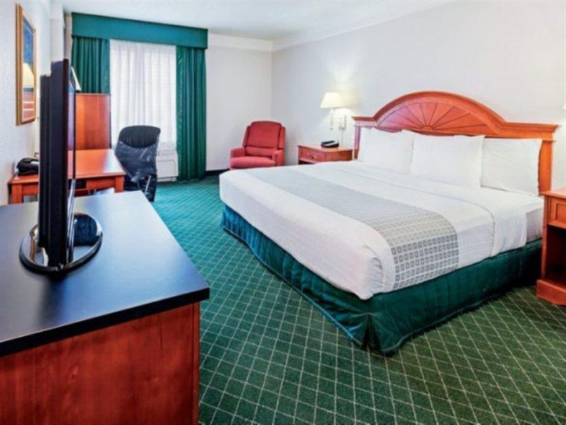 La Quinta Inn & Suites By Wyndham San Antonio Riverwalk Εξωτερικό φωτογραφία